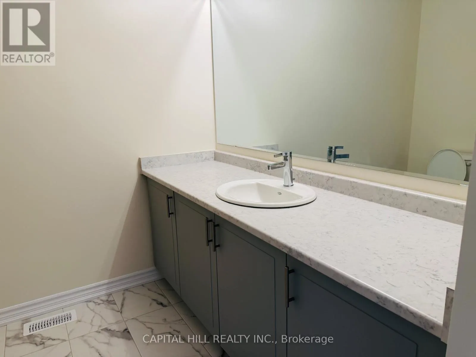 1104 PERIWINKLE CRESCENT