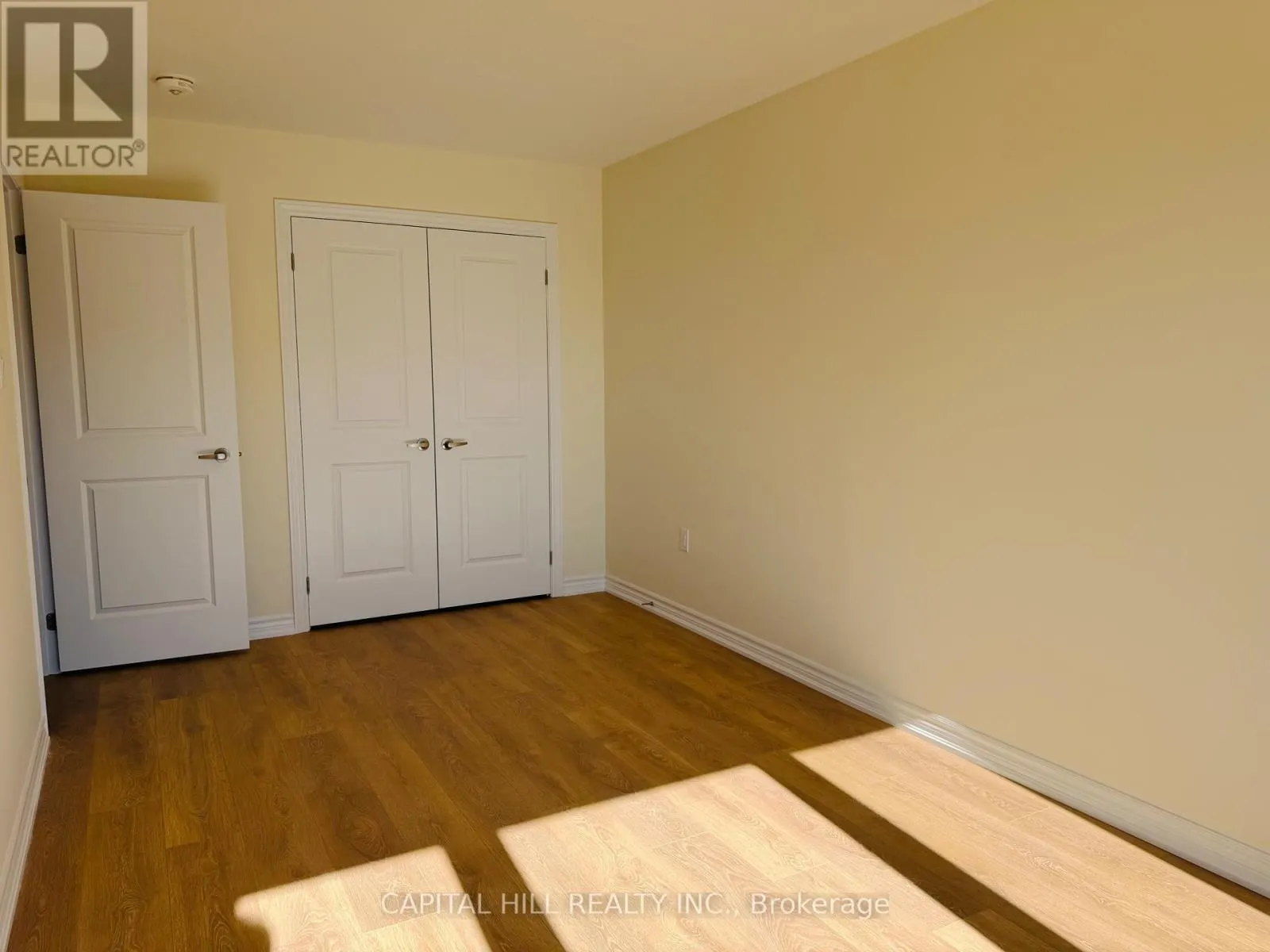 1104 PERIWINKLE CRESCENT
