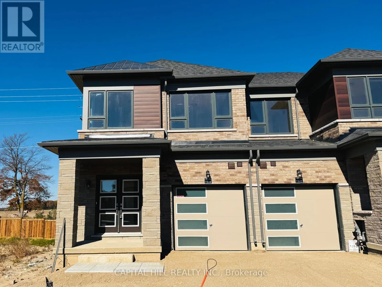 1104 PERIWINKLE CRESCENT