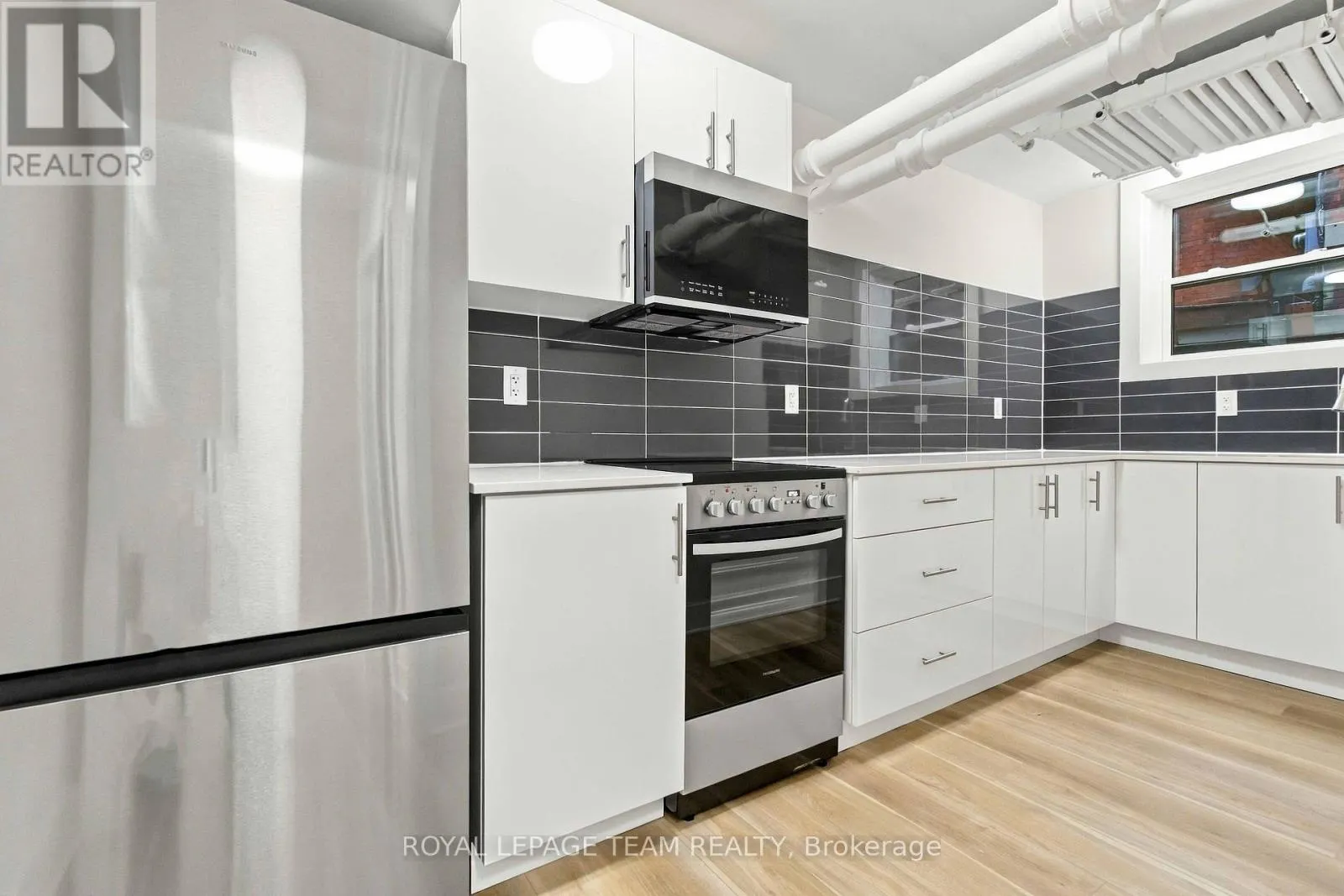 14 - 325 COOPER STREET