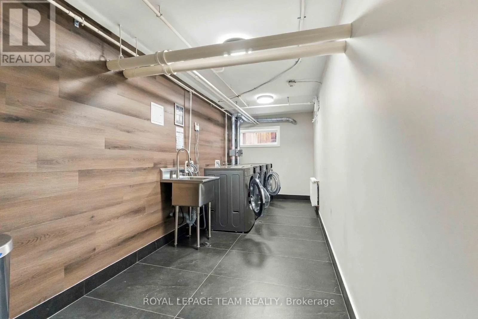 14 - 325 COOPER STREET