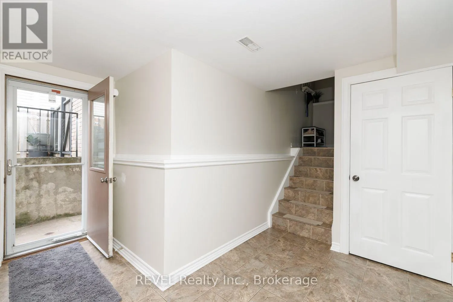 105 ELMA STREET