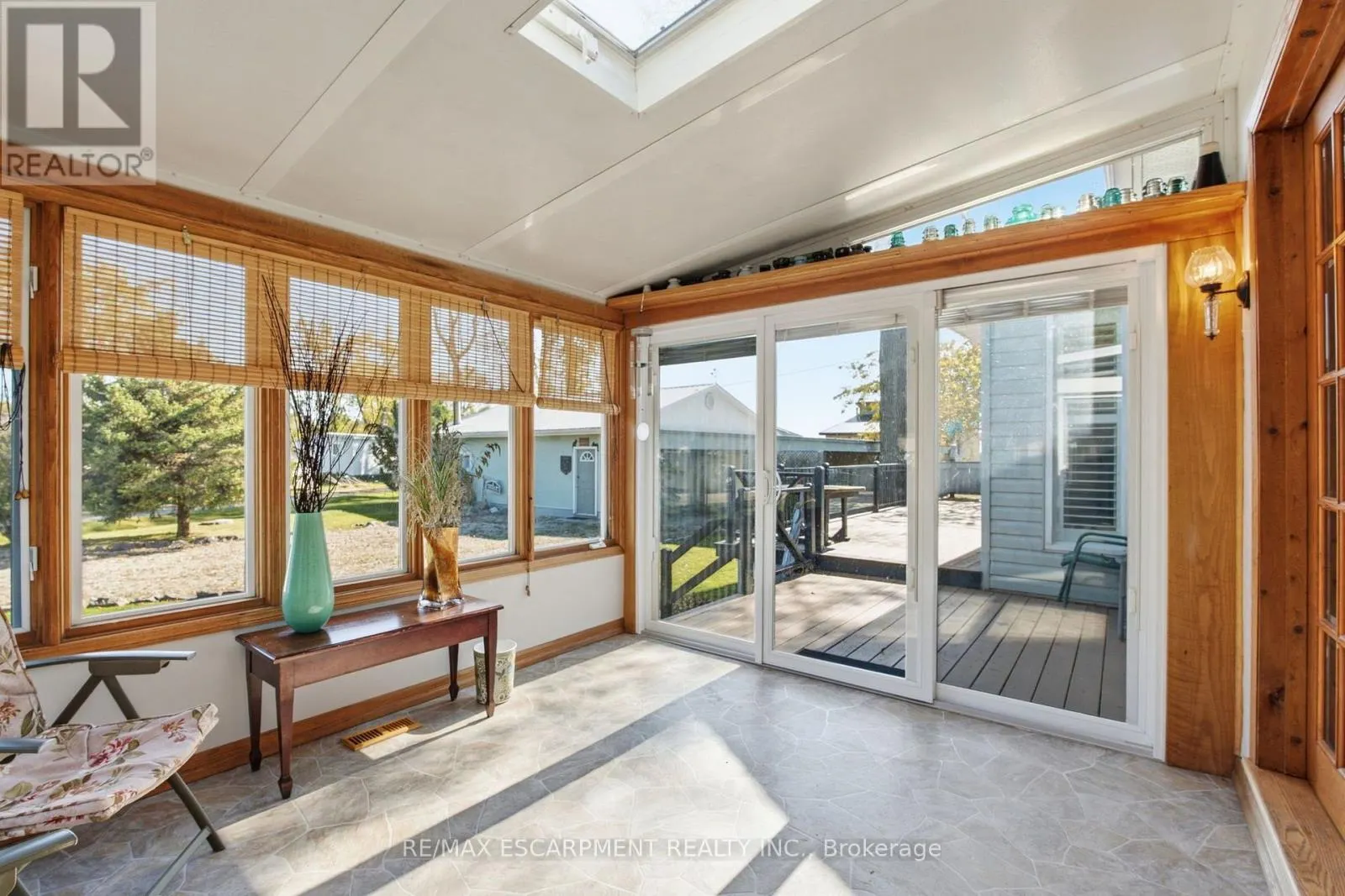 1022 LAKESHORE ROAD