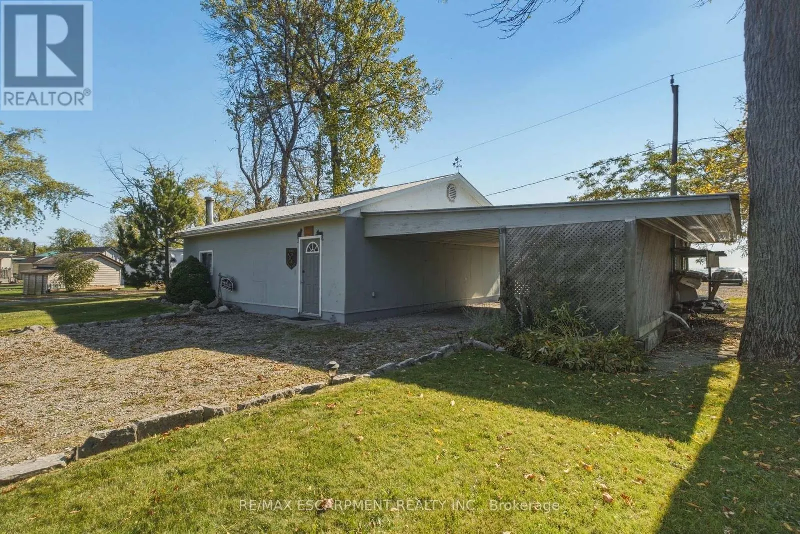 1022 LAKESHORE ROAD