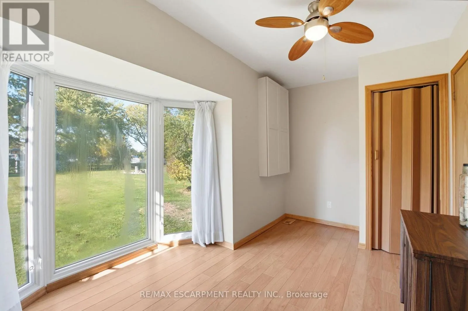 1022 LAKESHORE ROAD