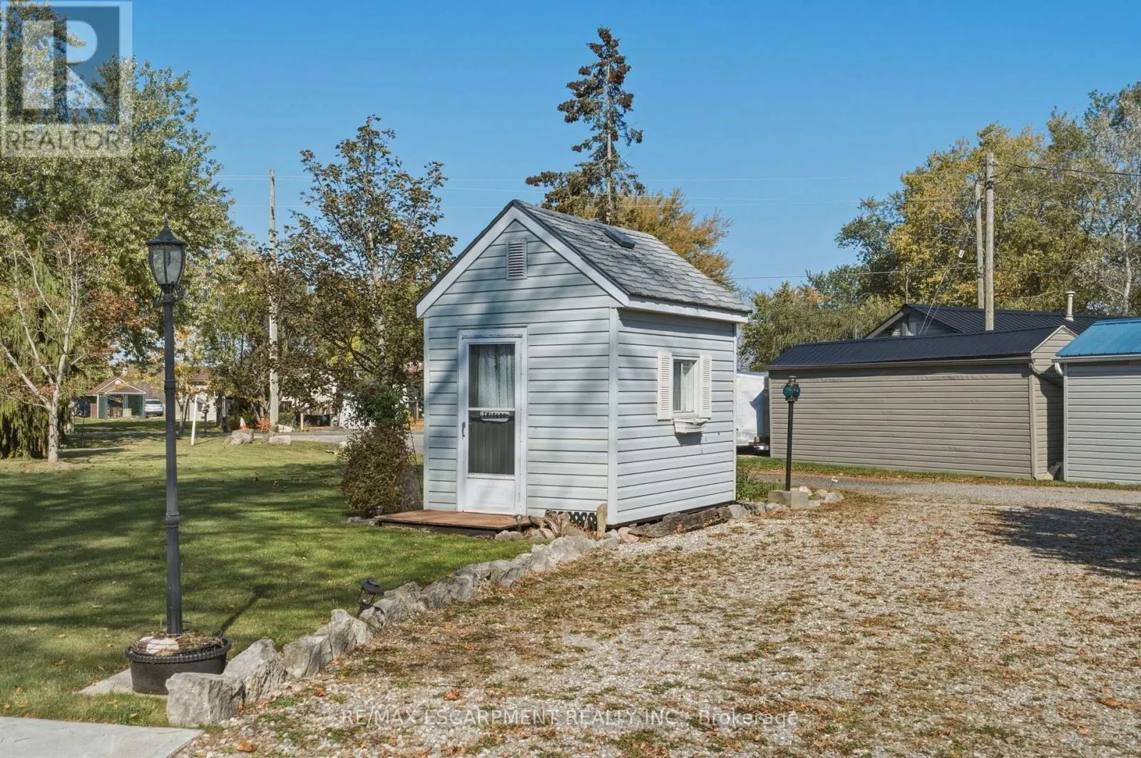1022 LAKESHORE ROAD