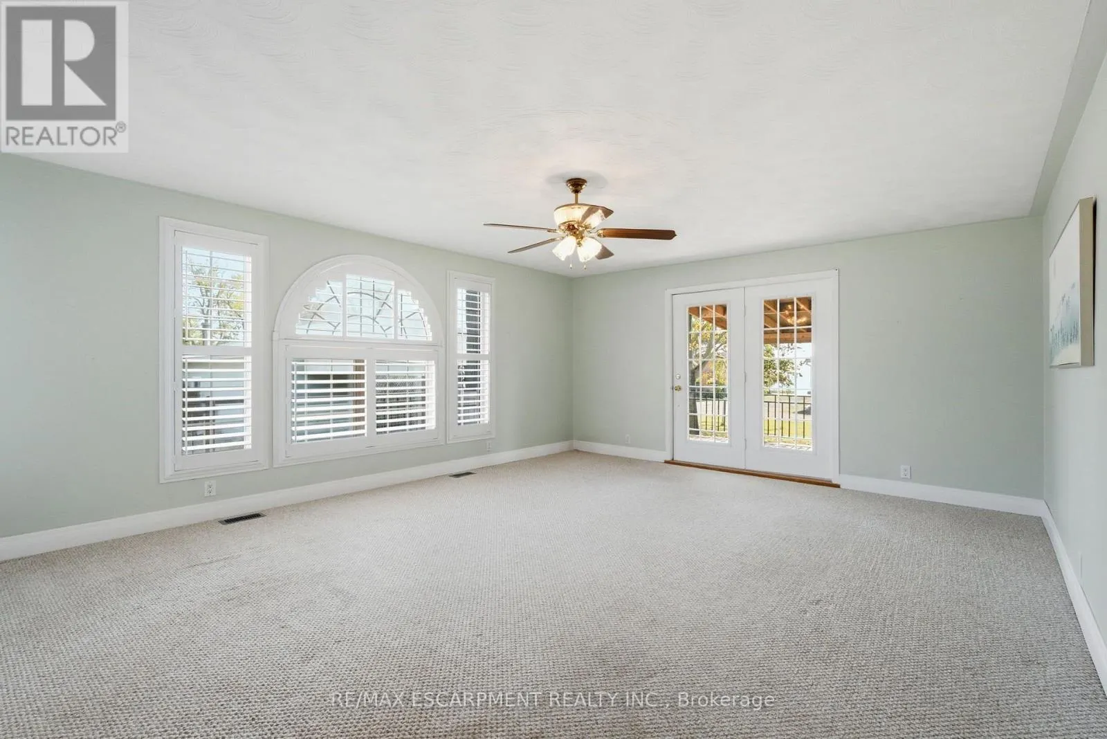 1022 LAKESHORE ROAD