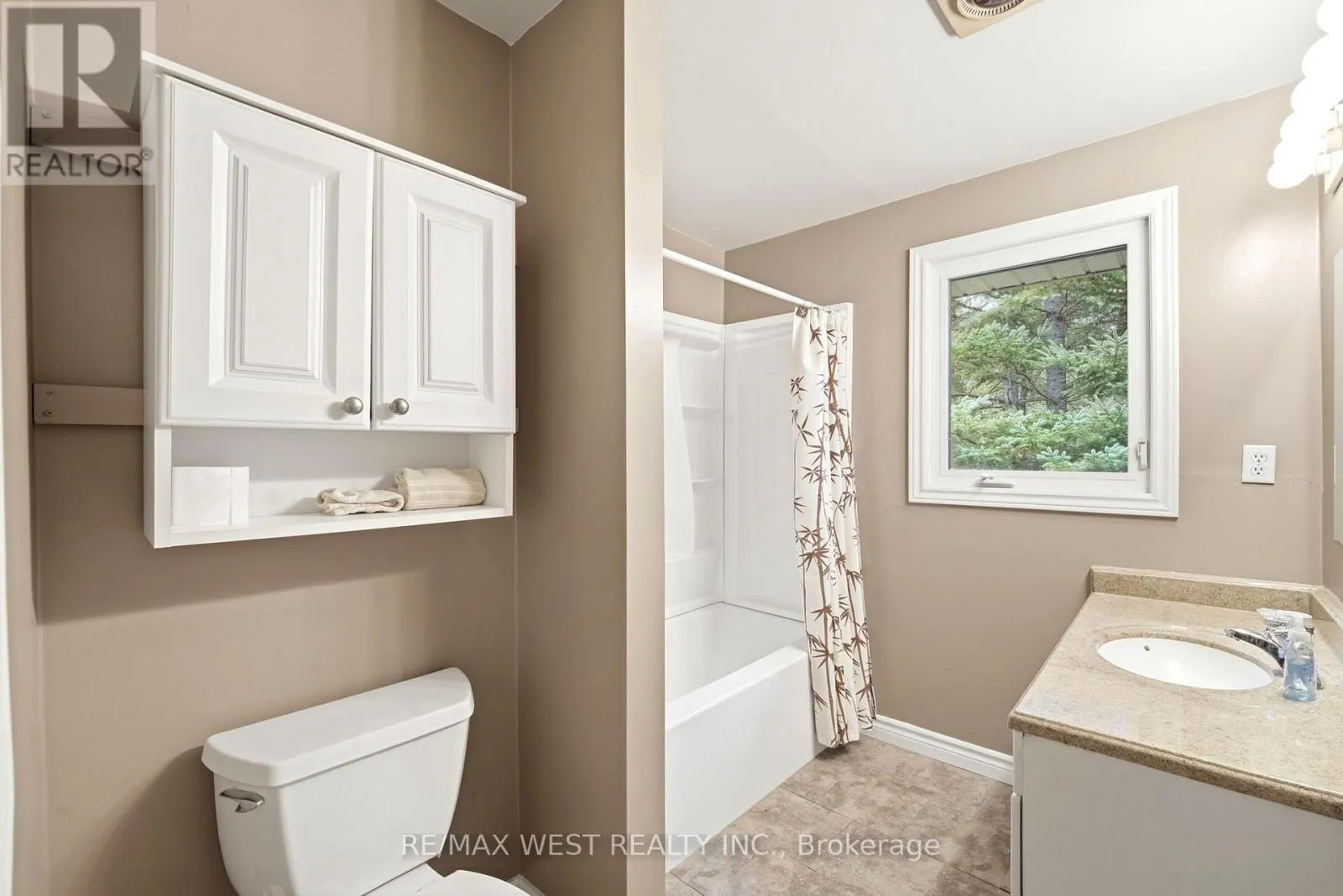 606095 RIVER ROAD