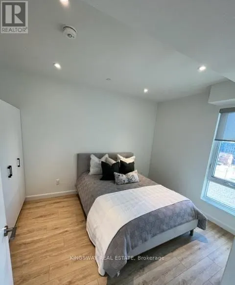 706 - 741 KING STREET W