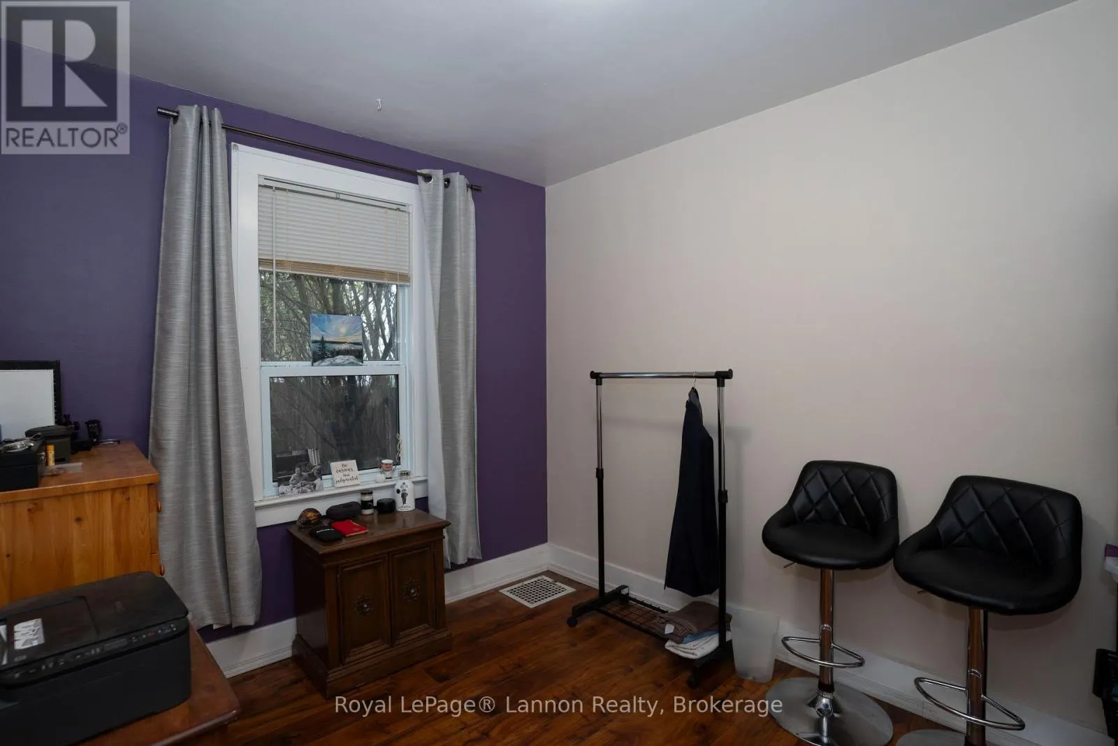 74 HIGH STREET N