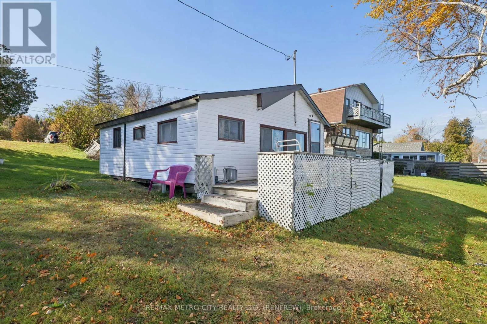 36 GRANDVIEW LANE