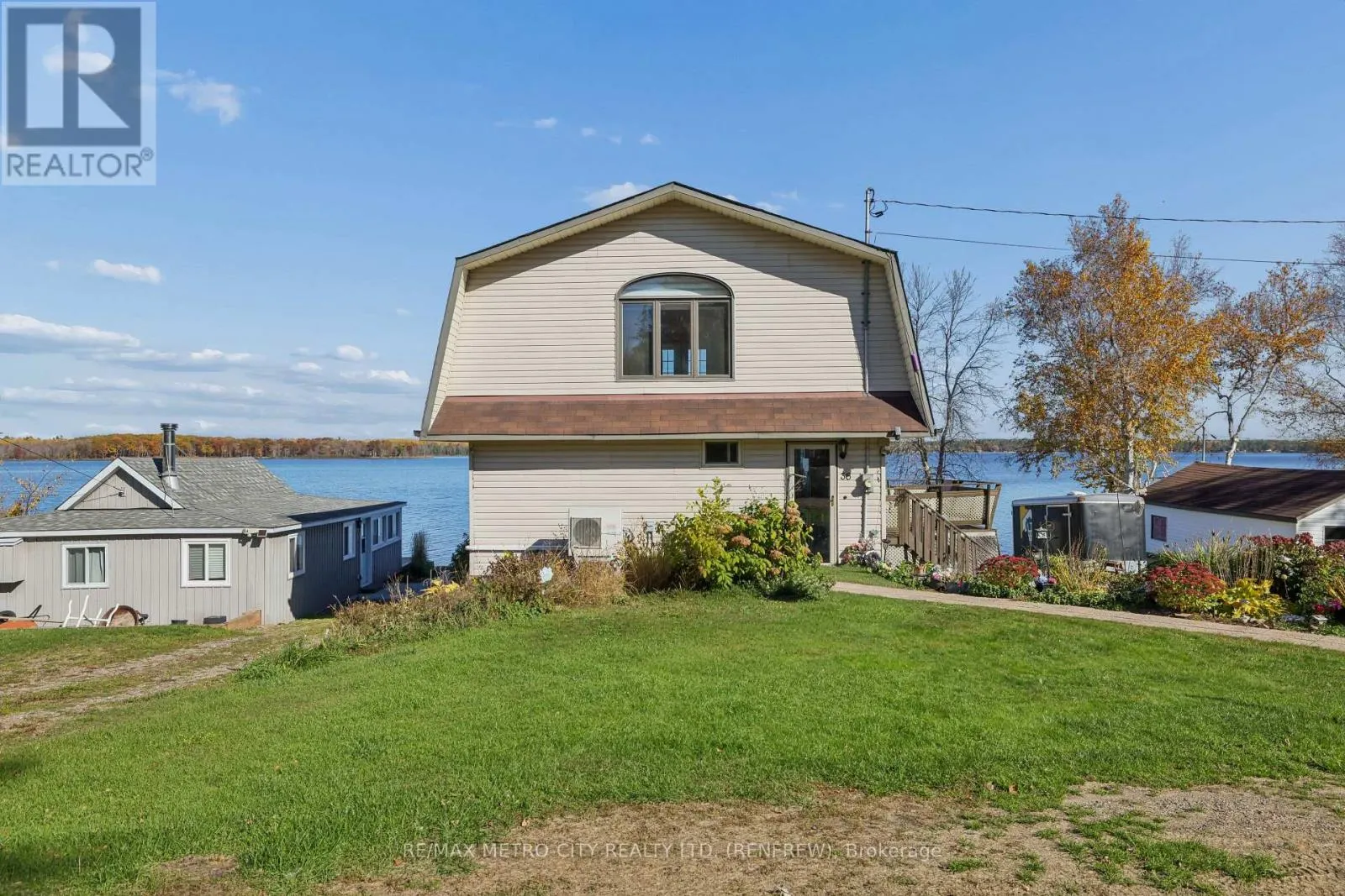 36 GRANDVIEW LANE