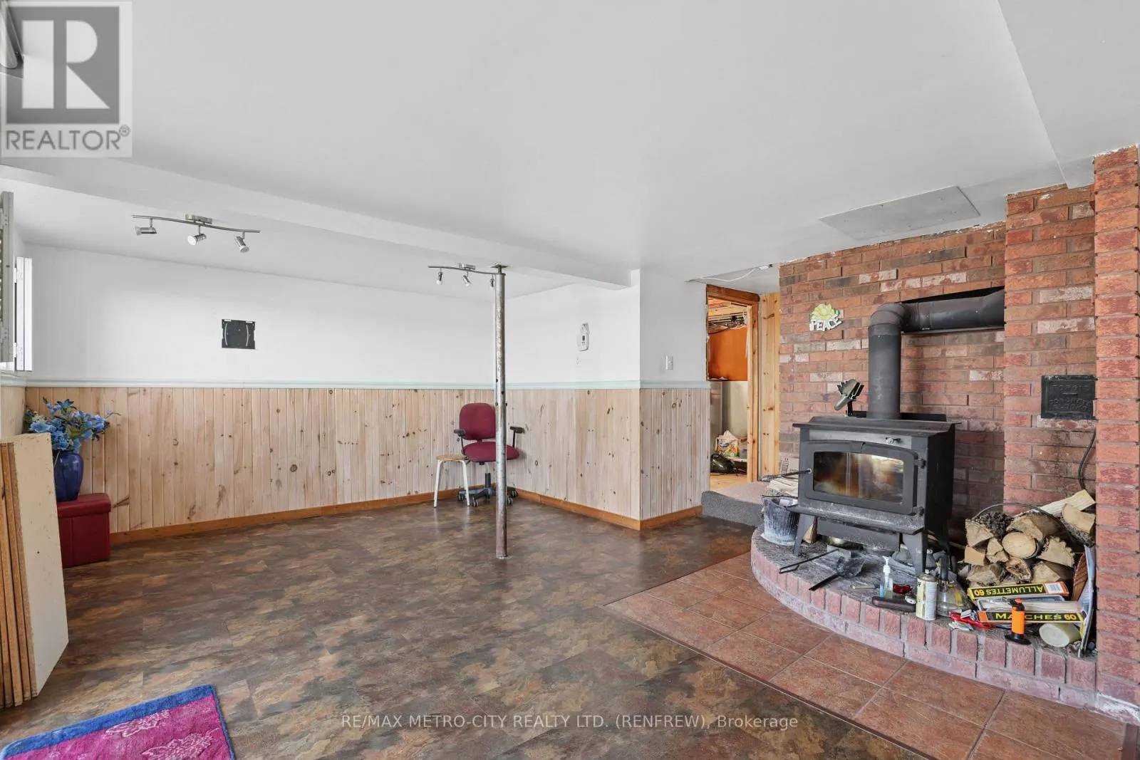 36 GRANDVIEW LANE