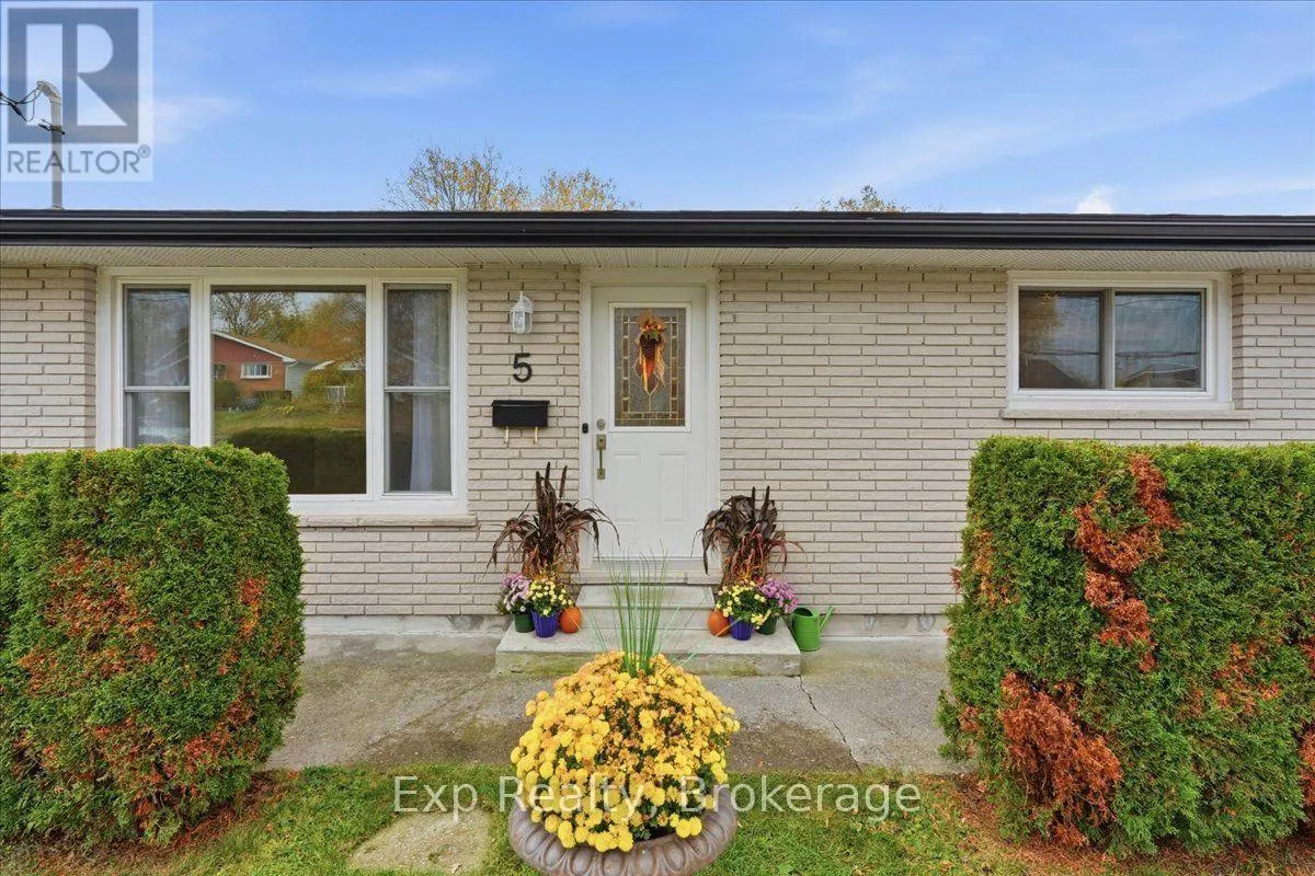 5 KIDD AVENUE