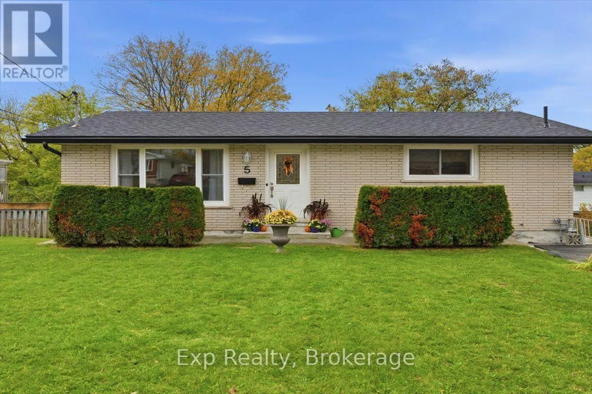 5 KIDD AVENUE