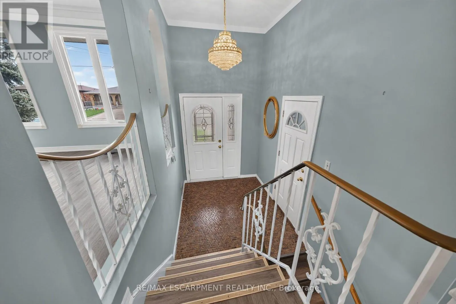 72 TERESA STREET N