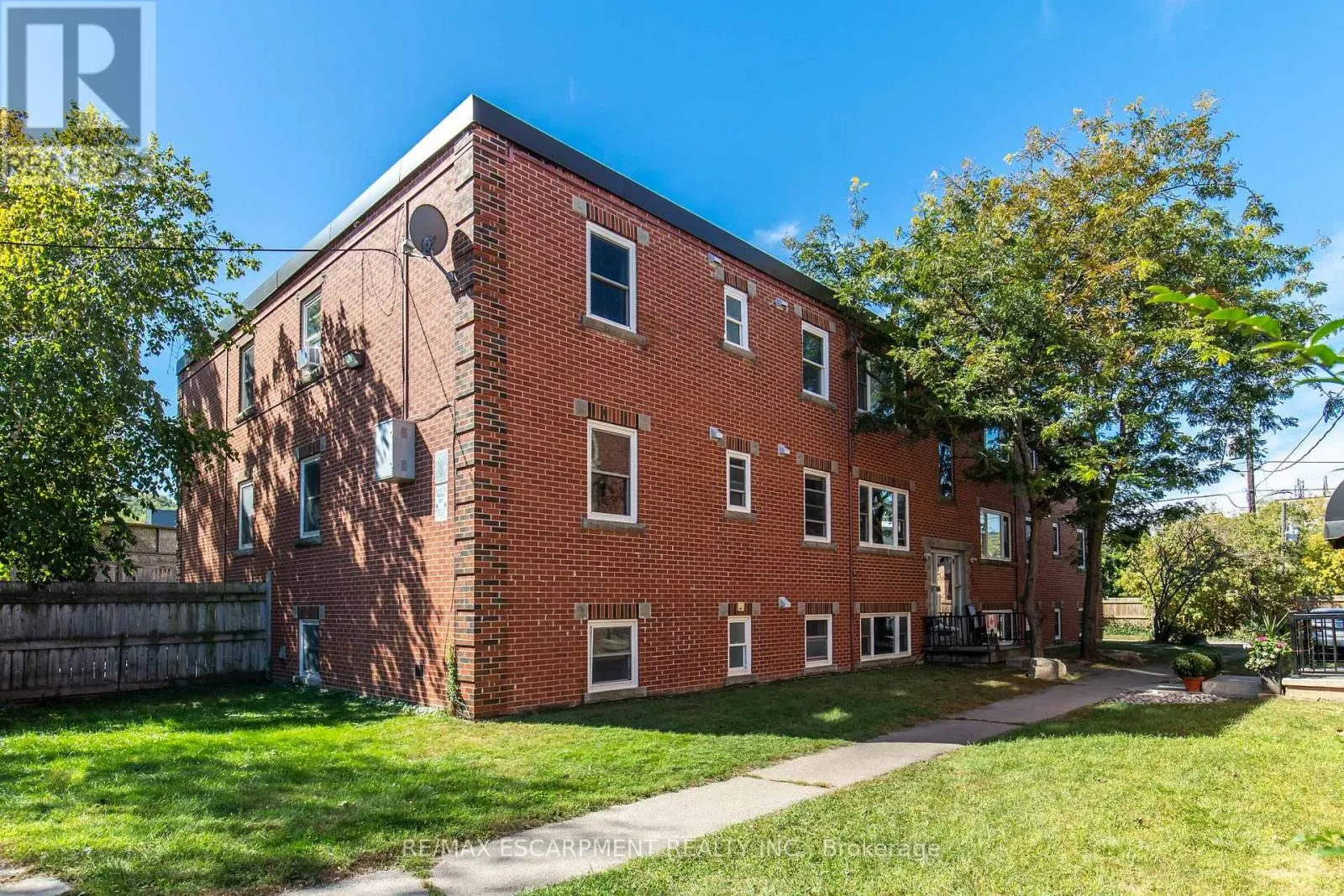 1 - 3 APPLEWOOD AVENUE
