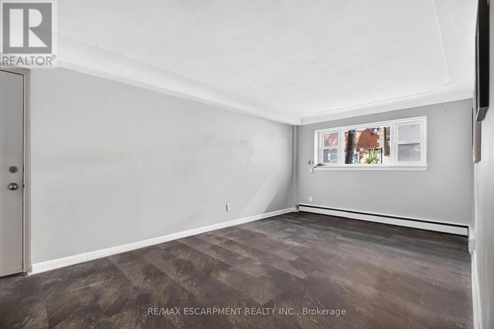 1 - 3 APPLEWOOD AVENUE