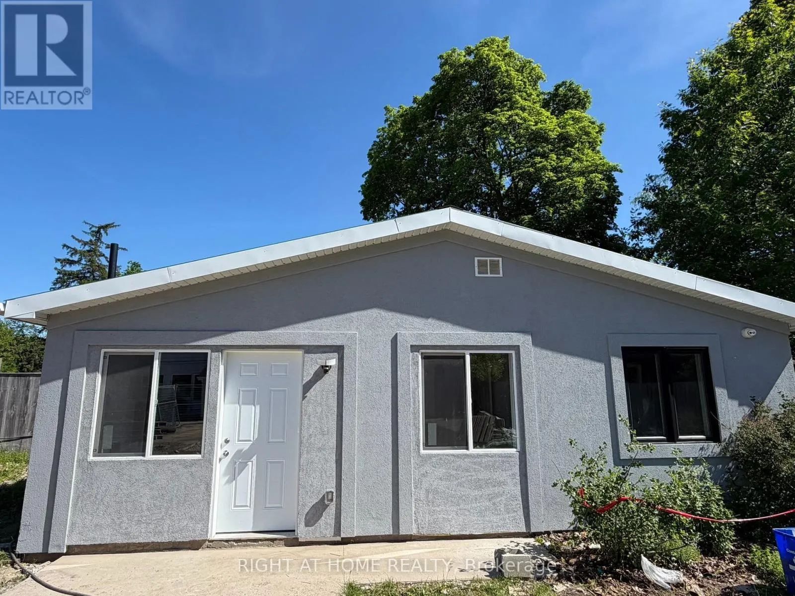 17 EVERGREEN AVENUE