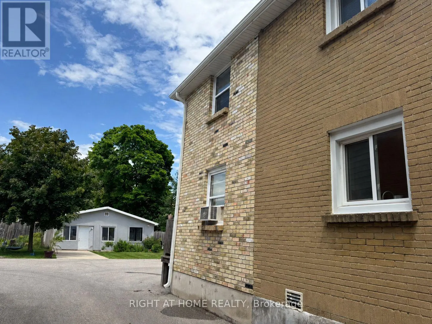 17 EVERGREEN AVENUE