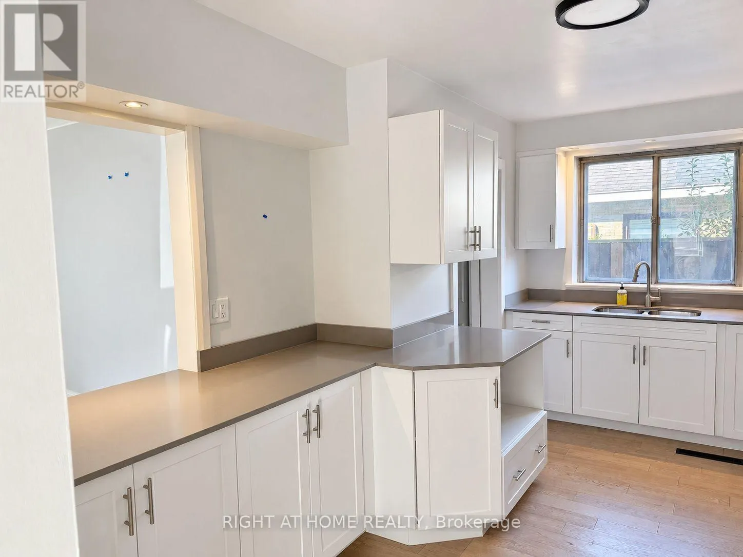 21 EVERGREEN AVENUE