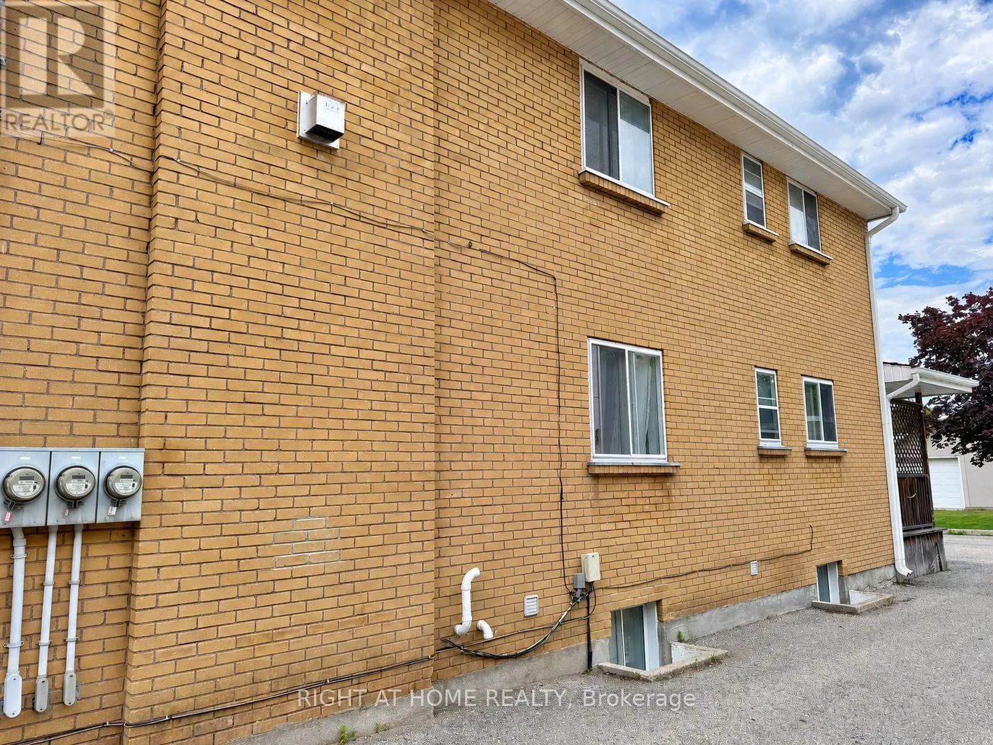 21 EVERGREEN AVENUE