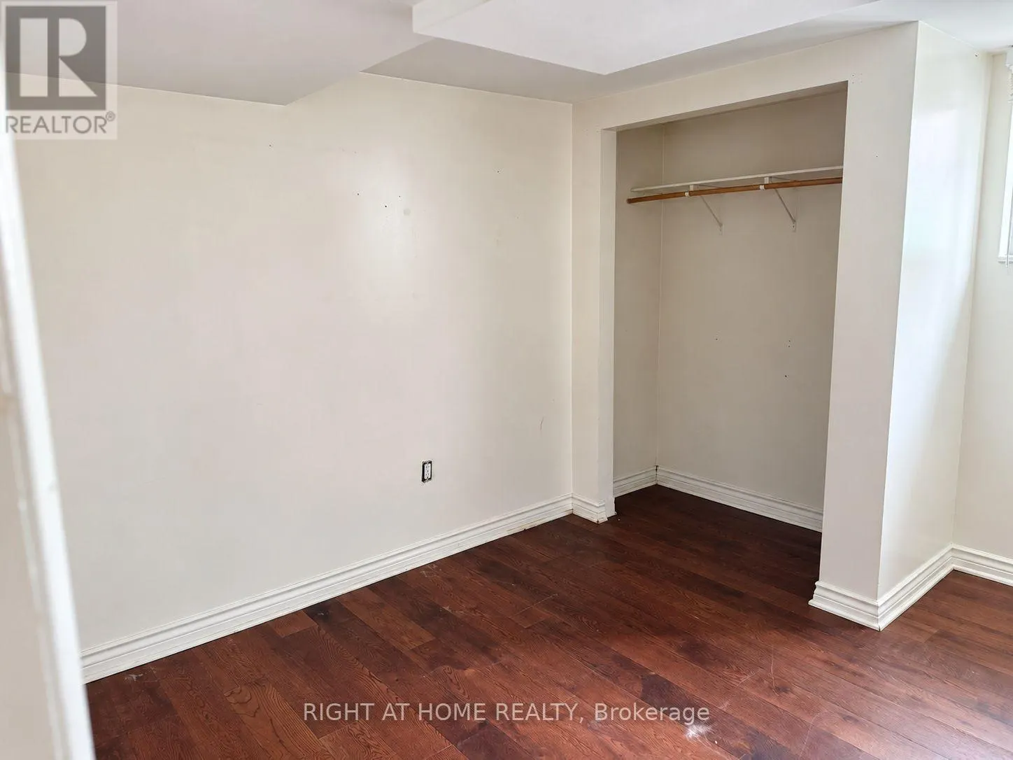 21 EVERGREEN AVENUE