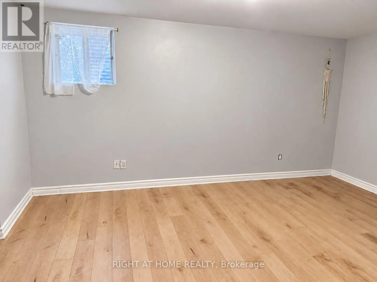 19 EVERGREEN AVENUE