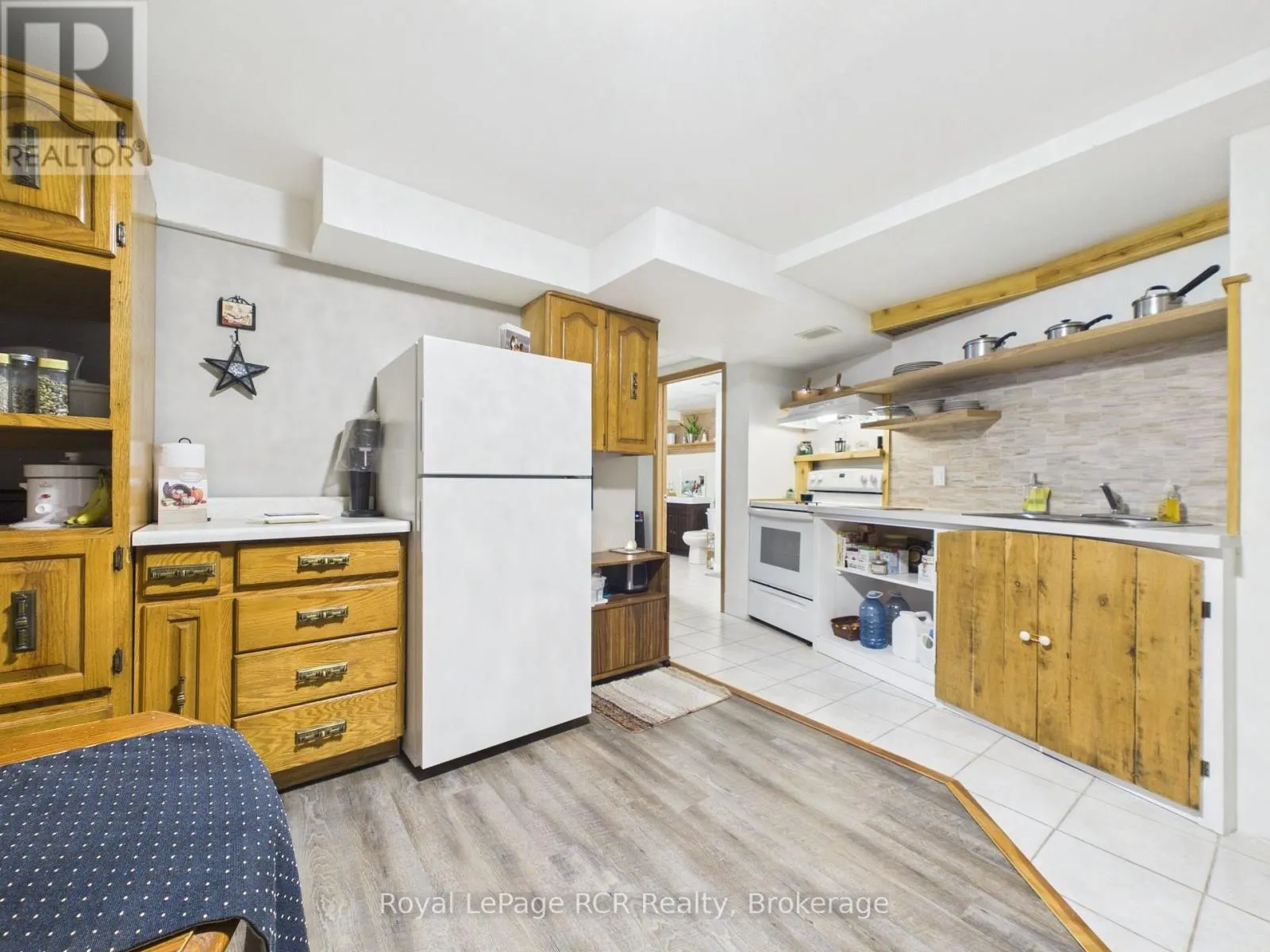 99 JOHN STREET W