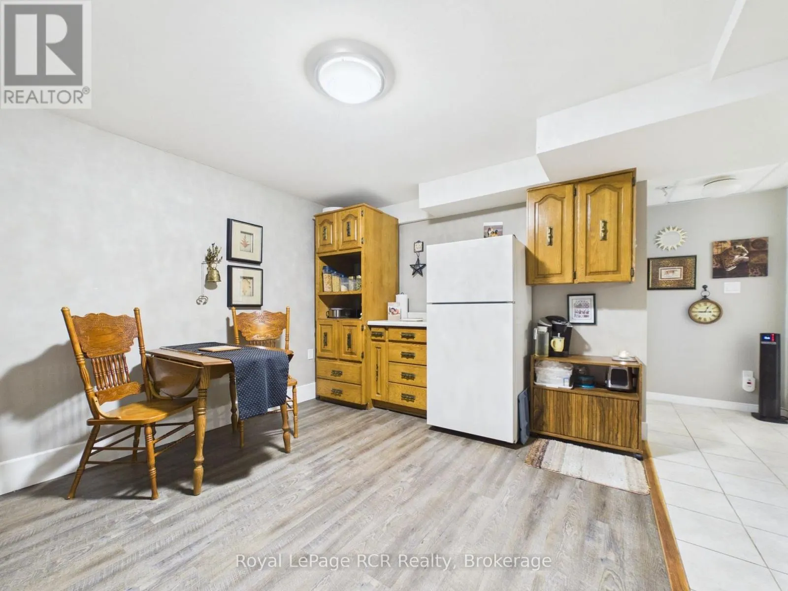 99 JOHN STREET W