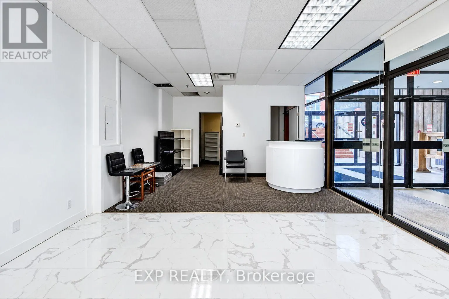103 - 30 DUKE STREET W