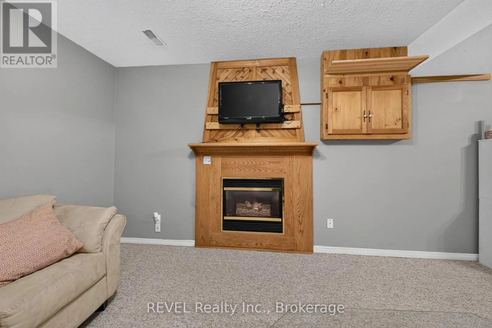 890 CONCESSION ROAD