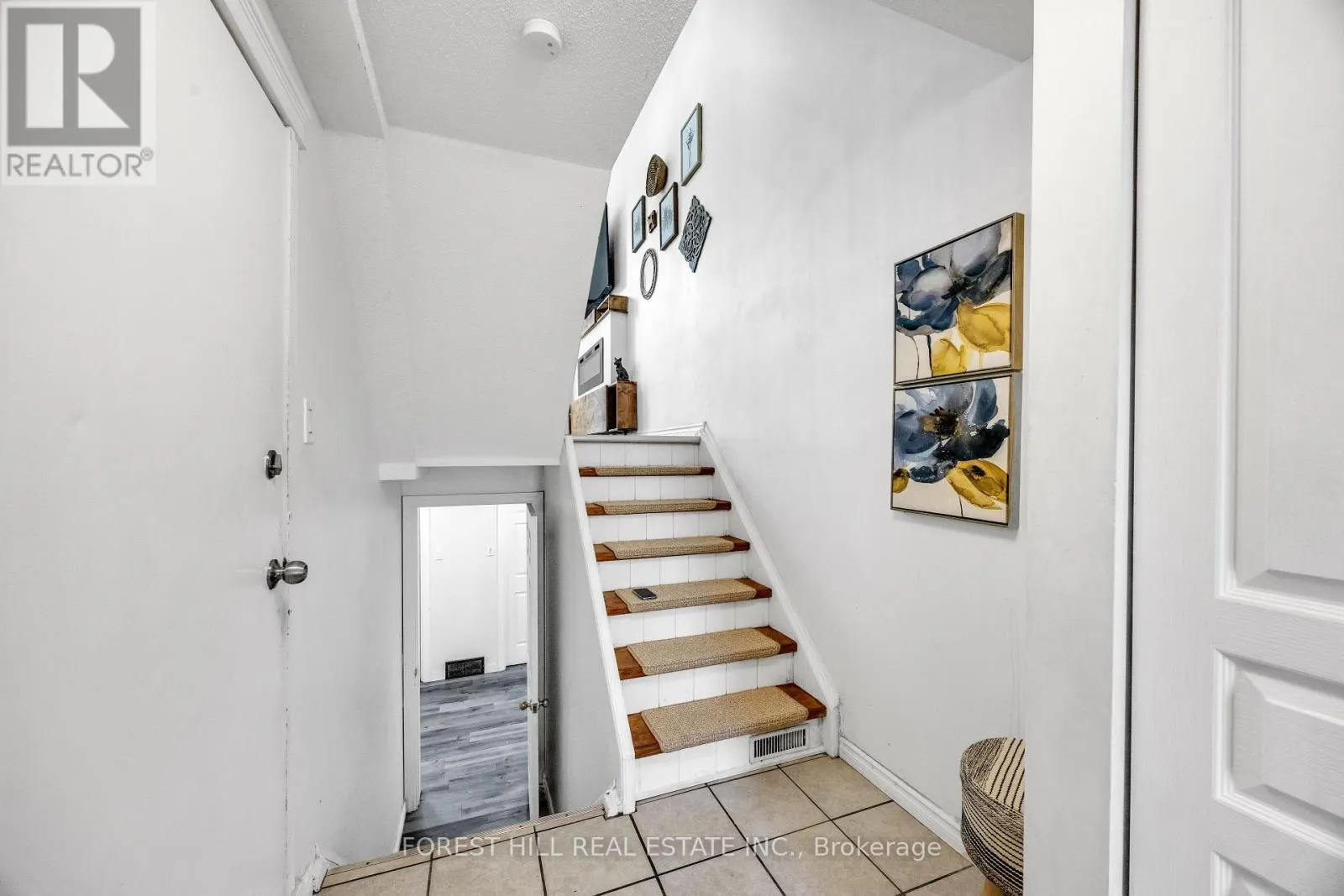40 - 1238 LIMBERLOST ROAD #40