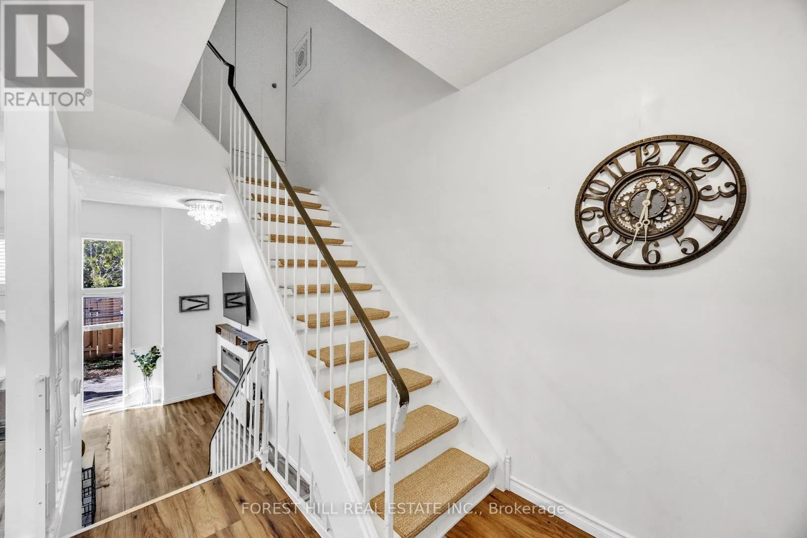 40 - 1238 LIMBERLOST ROAD #40