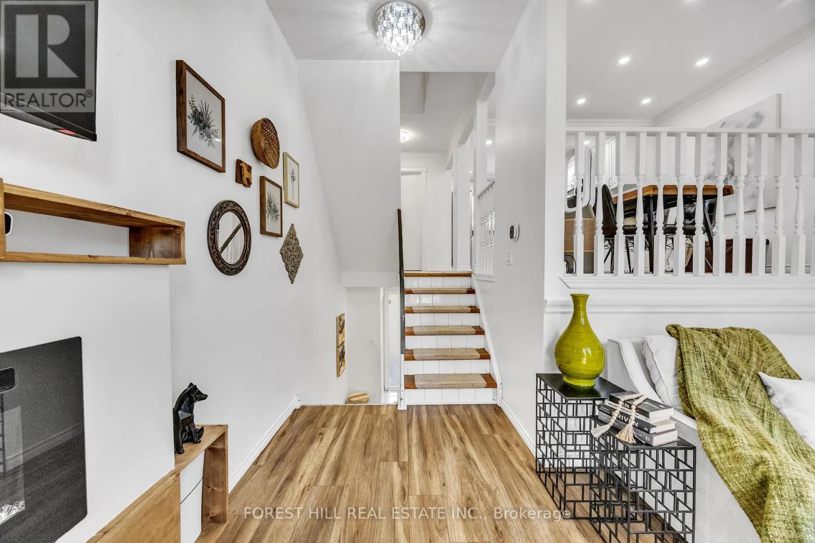 40 - 1238 LIMBERLOST ROAD #40