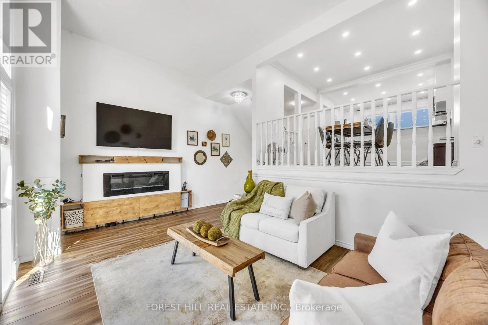 40 - 1238 LIMBERLOST ROAD #40