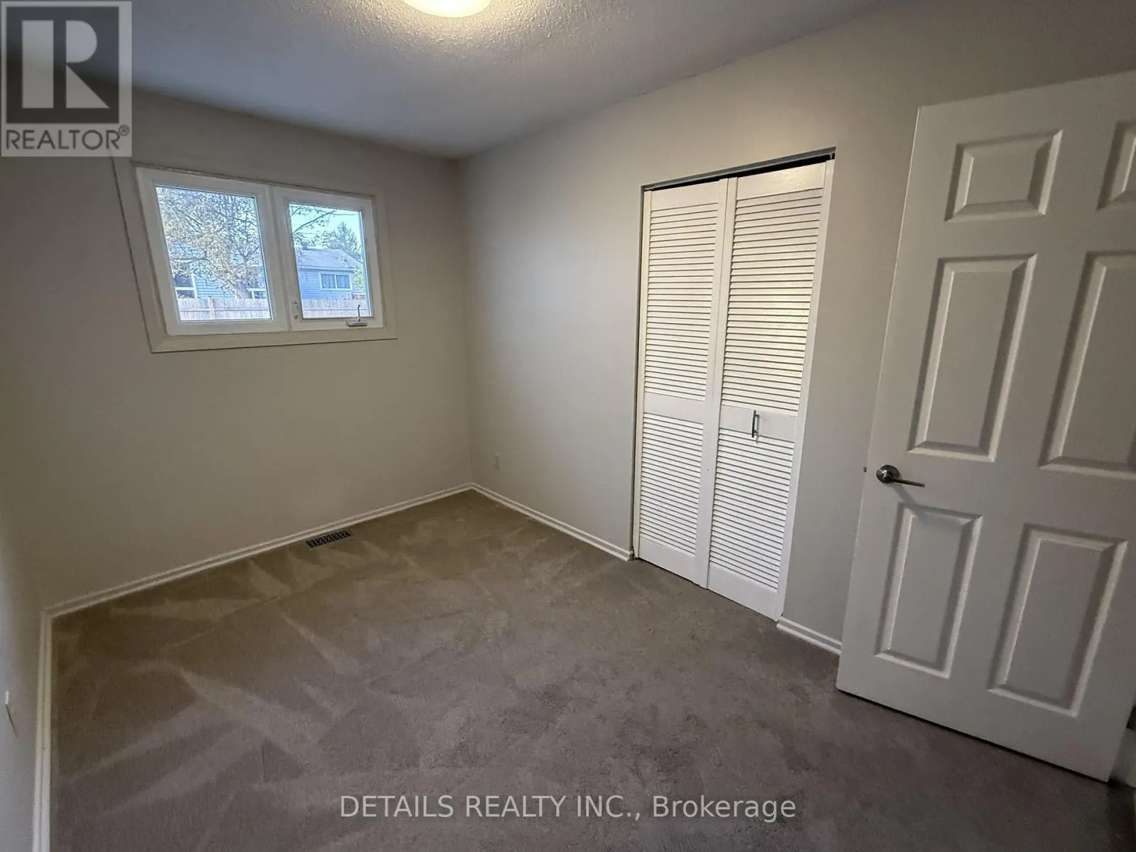 55 SAGINAW CRESCENT