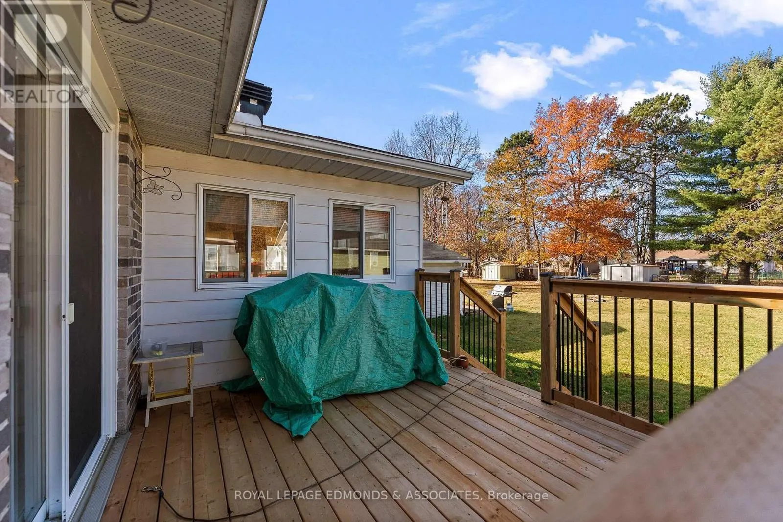 44 SUNSET CRESCENT