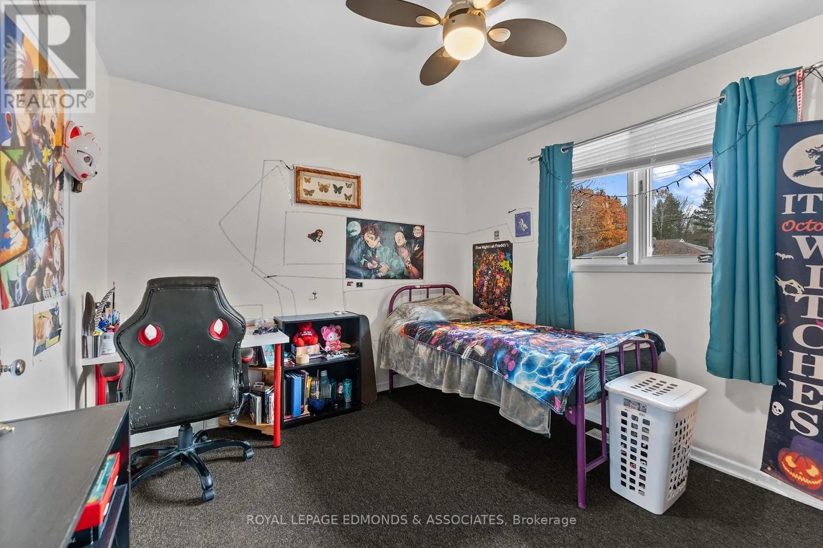 44 SUNSET CRESCENT