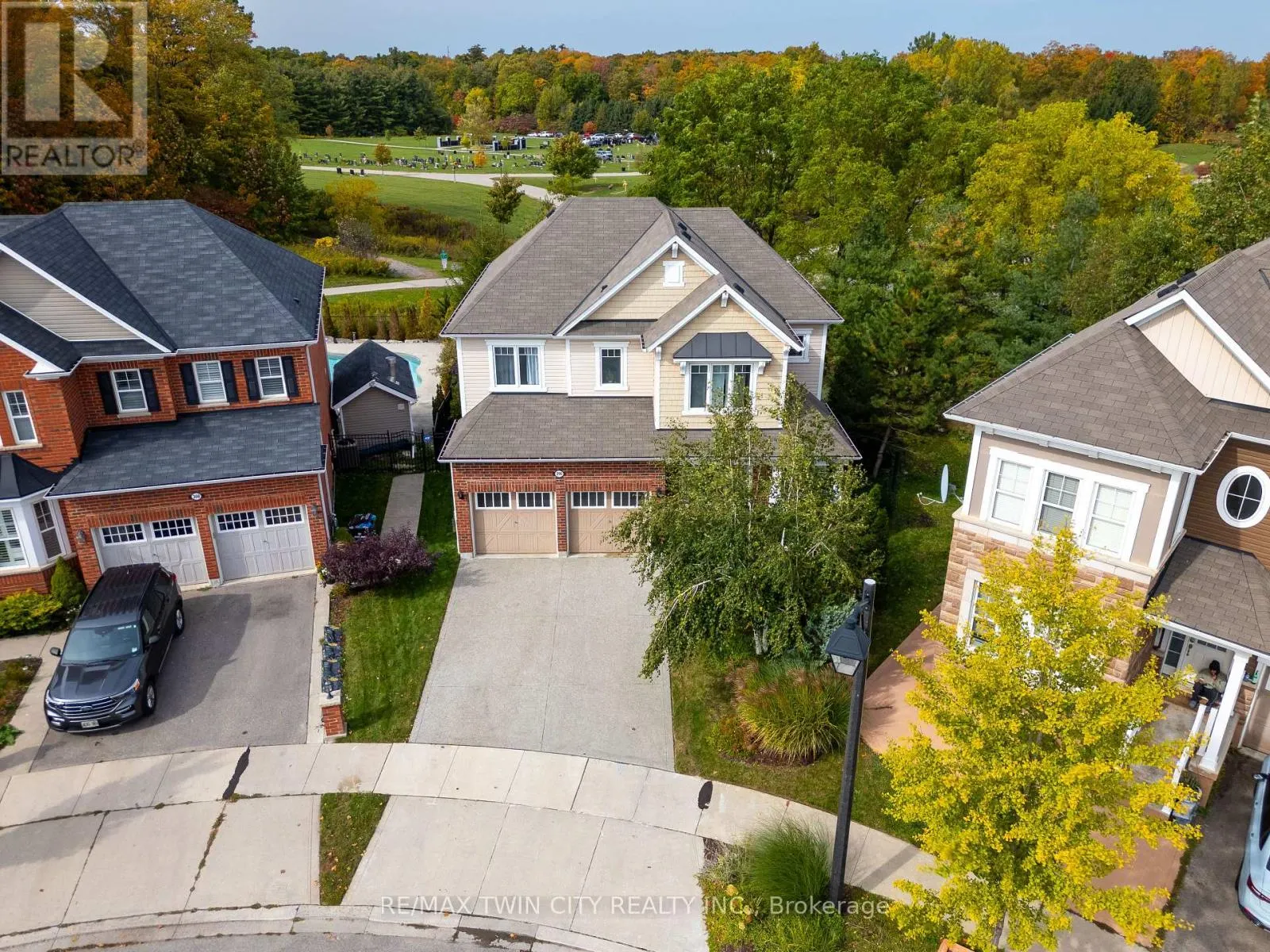 296 FALLING GREEN CRESCENT