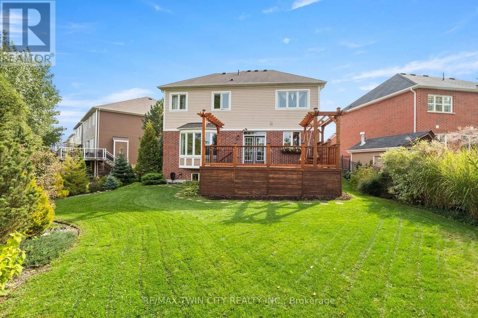 296 FALLING GREEN CRESCENT