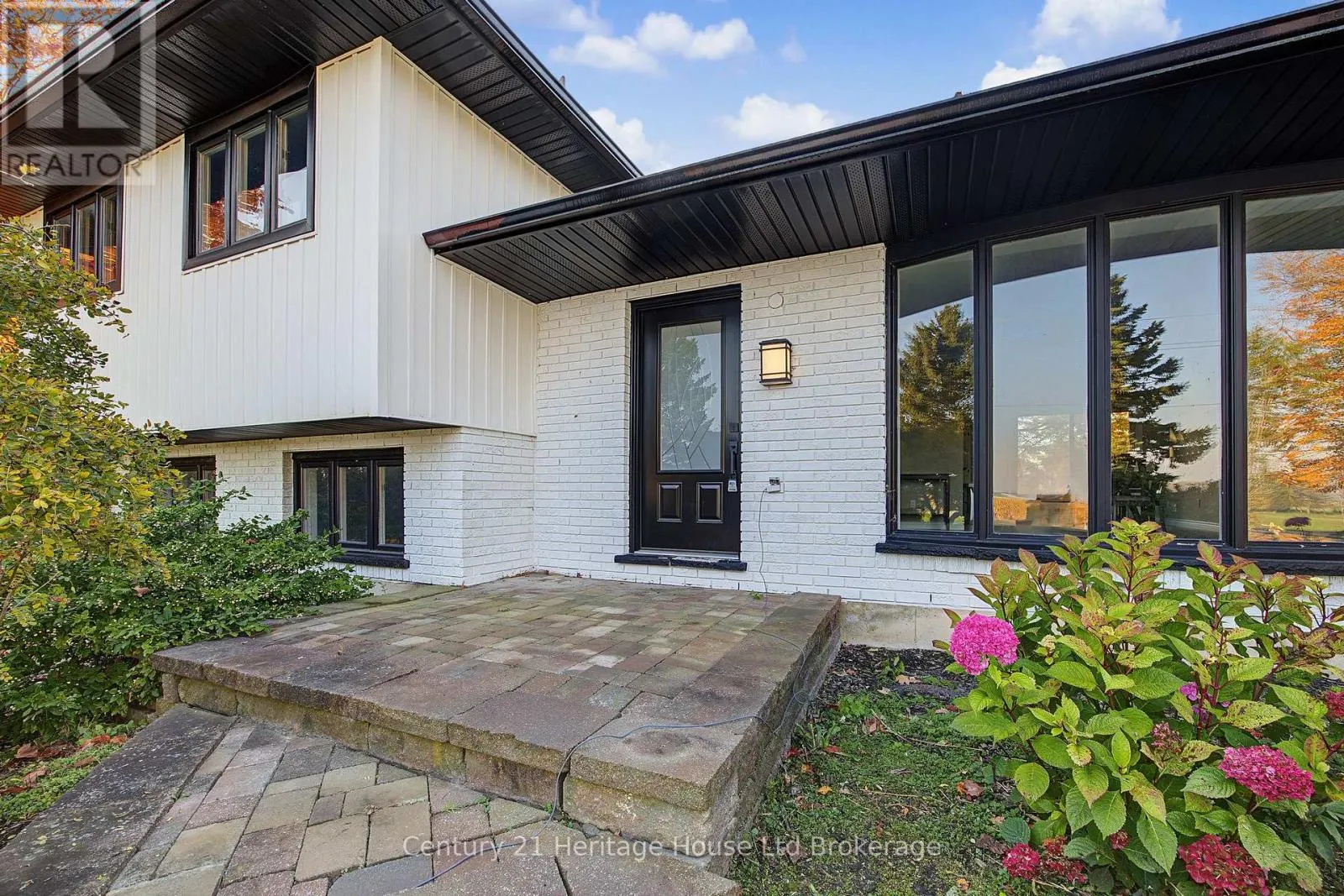 323634 MT ELGIN ROAD