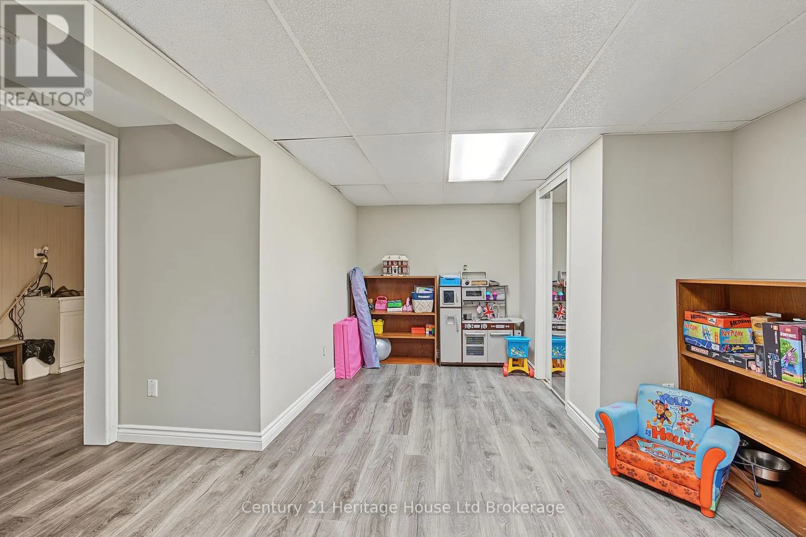 323634 MT ELGIN ROAD
