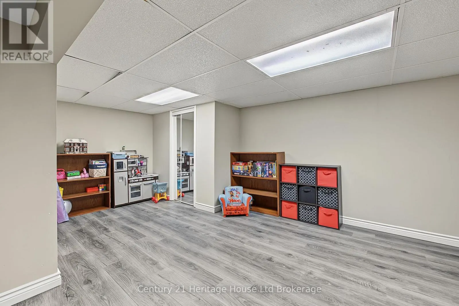 323634 MT ELGIN ROAD