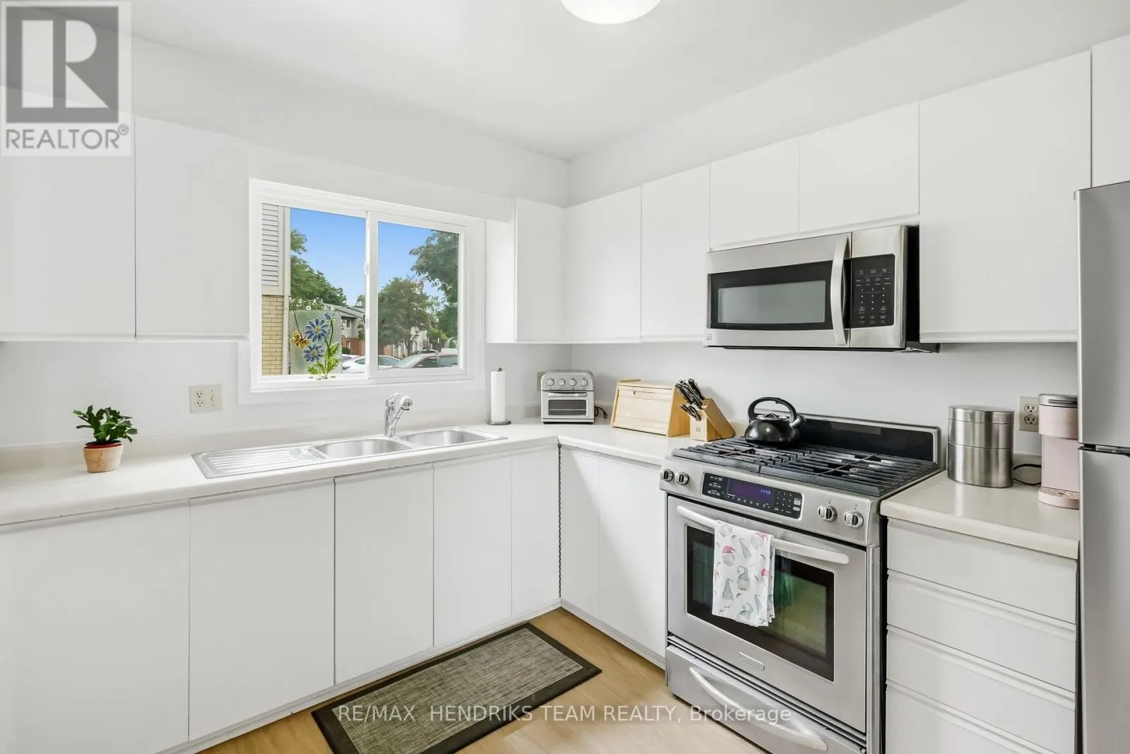 44 - 65 DORCHESTER BOULEVARD #44