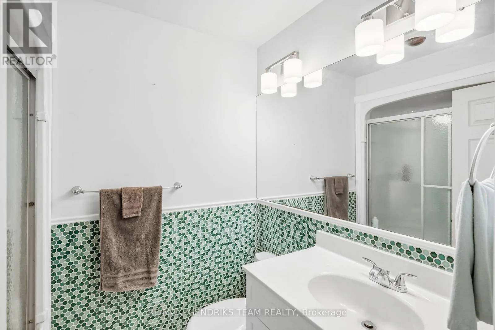 44 - 65 DORCHESTER BOULEVARD #44
