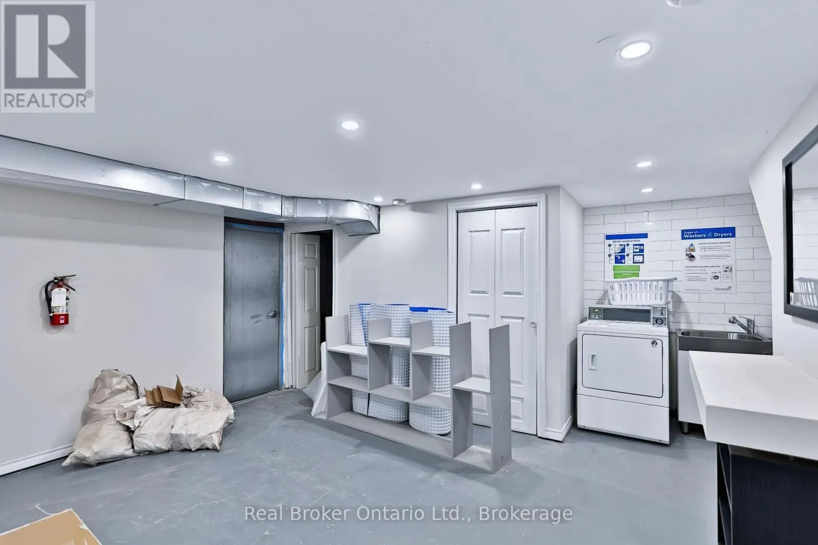 1831 MAIN STREET W