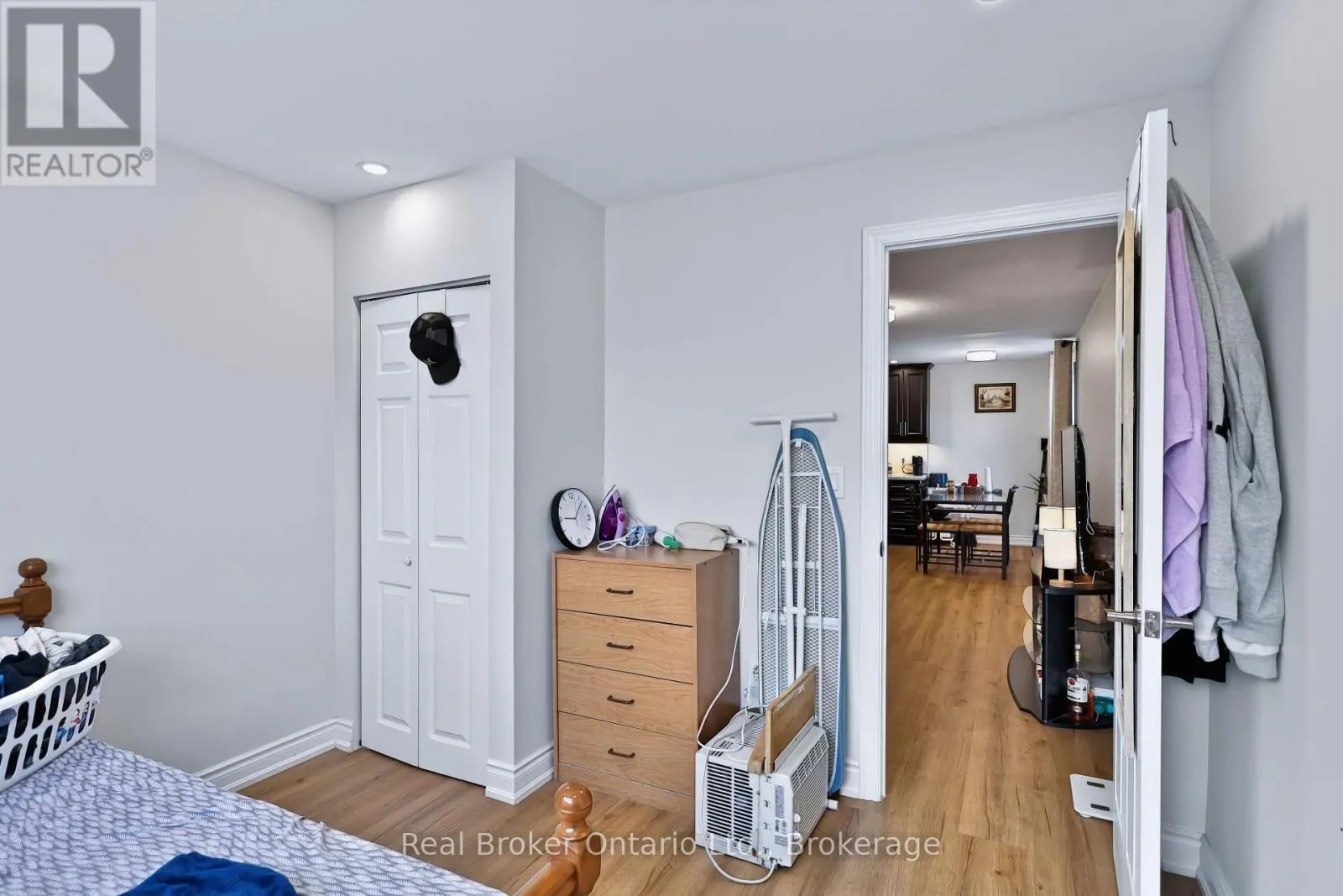 1831 MAIN STREET W