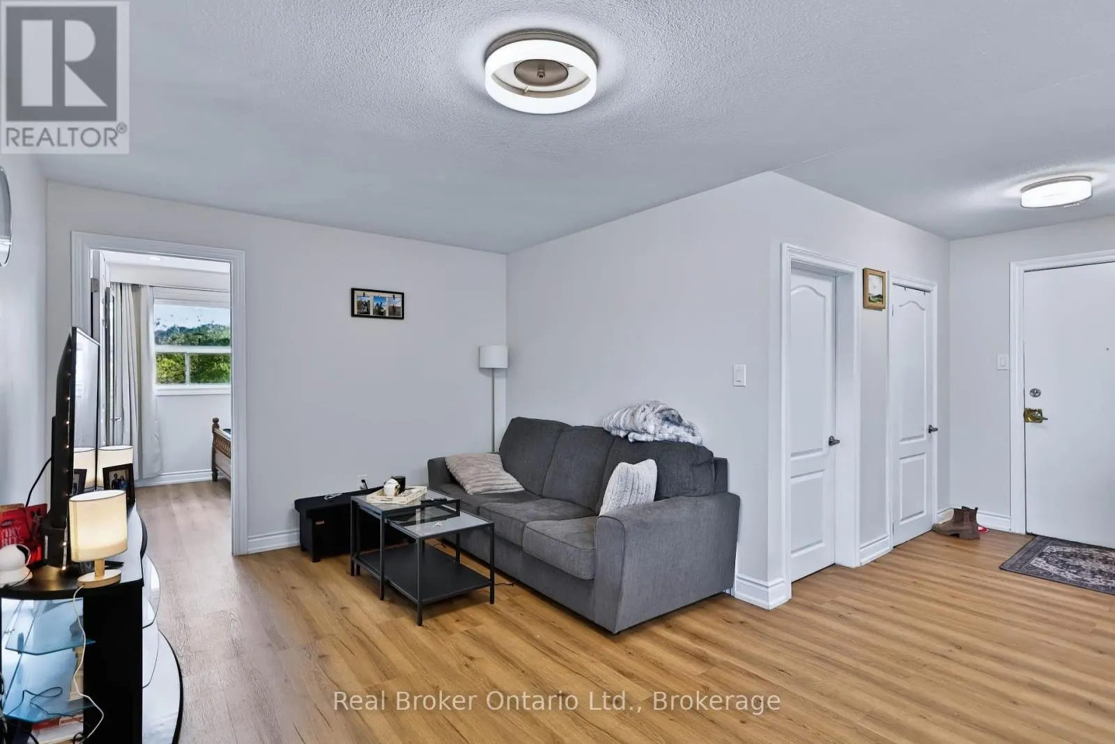 1831 MAIN STREET W