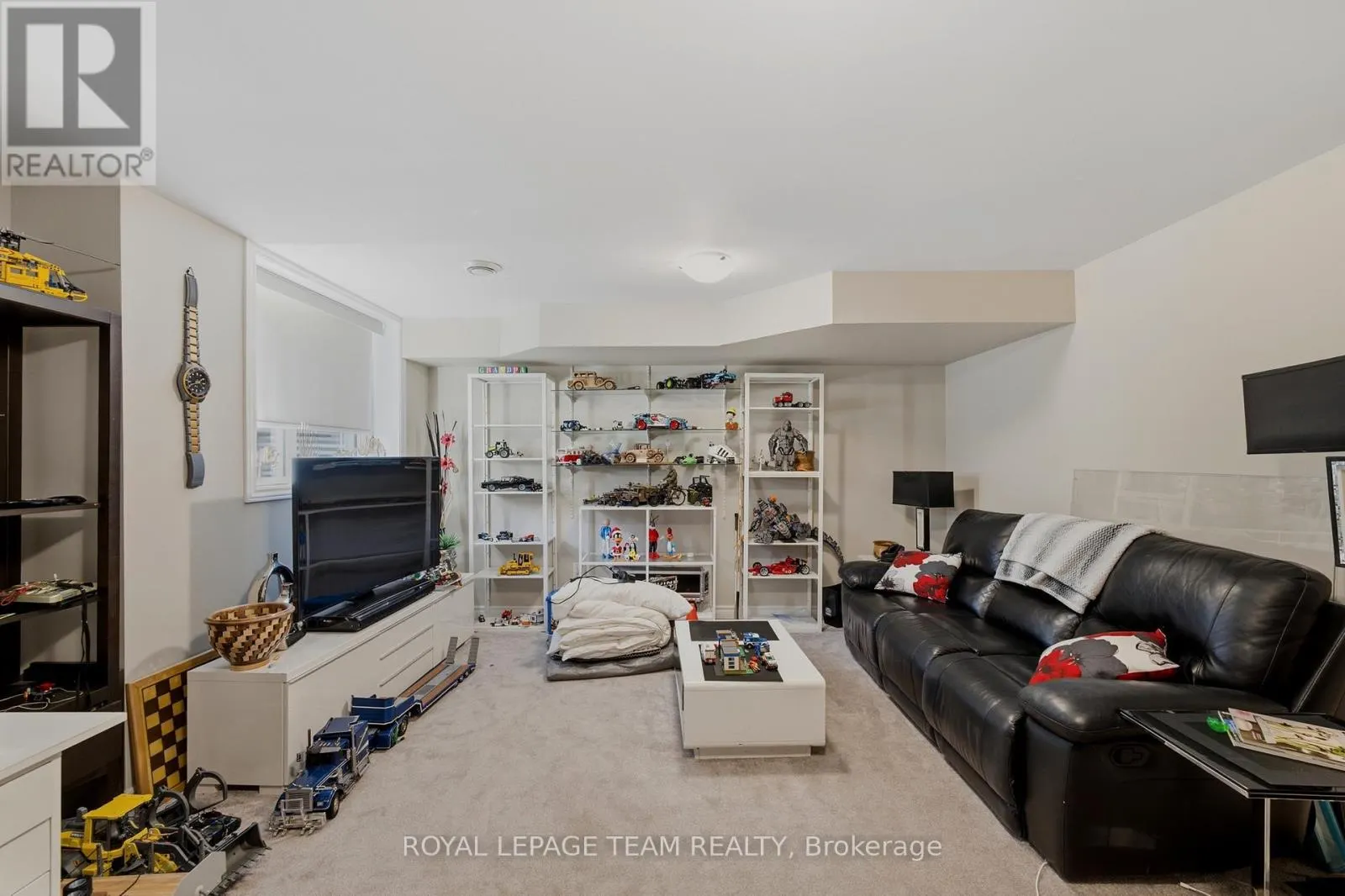 728 TEASEL WAY